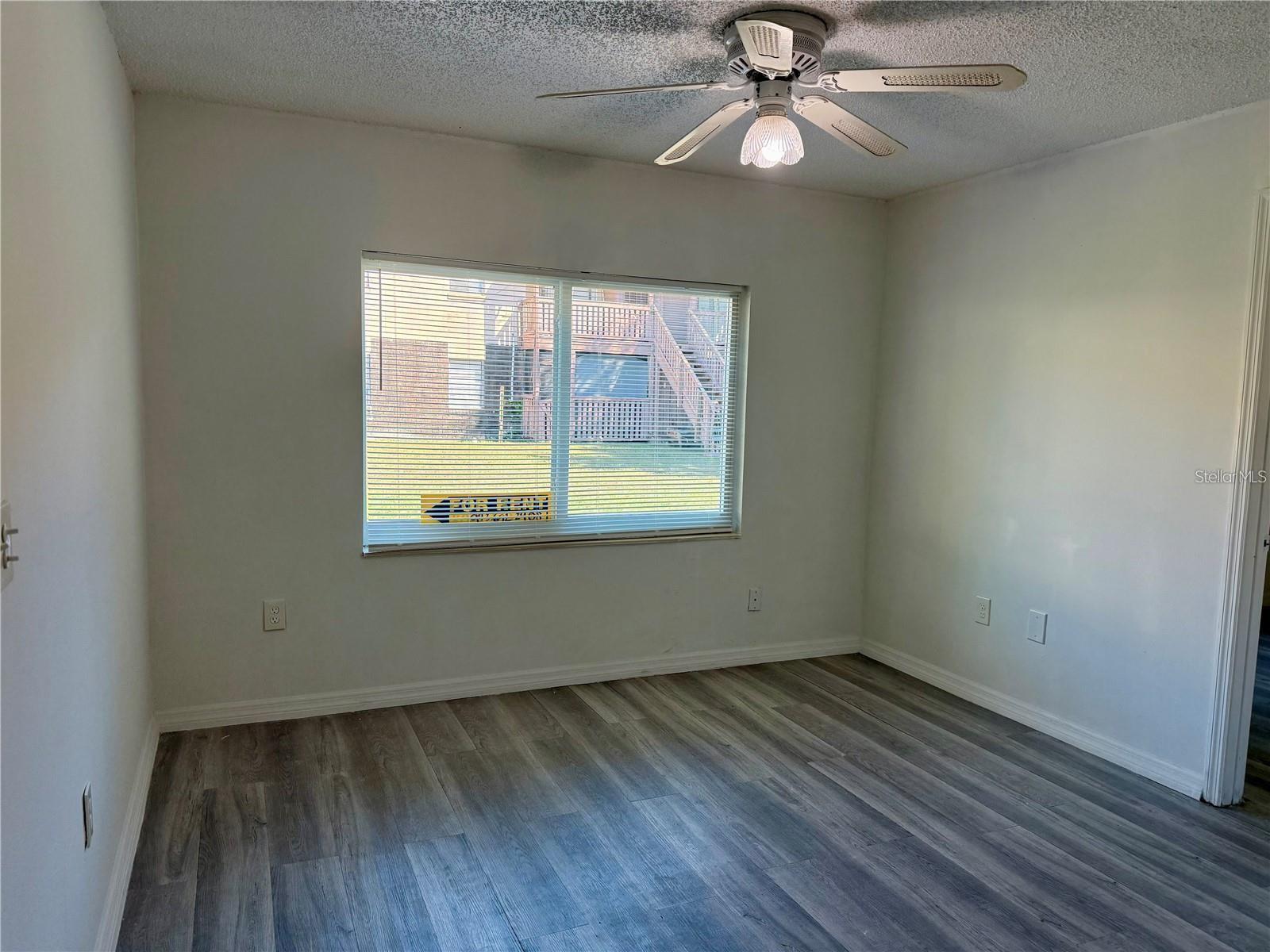 9013 WESTCHESTER CIR #32 — photo 4
