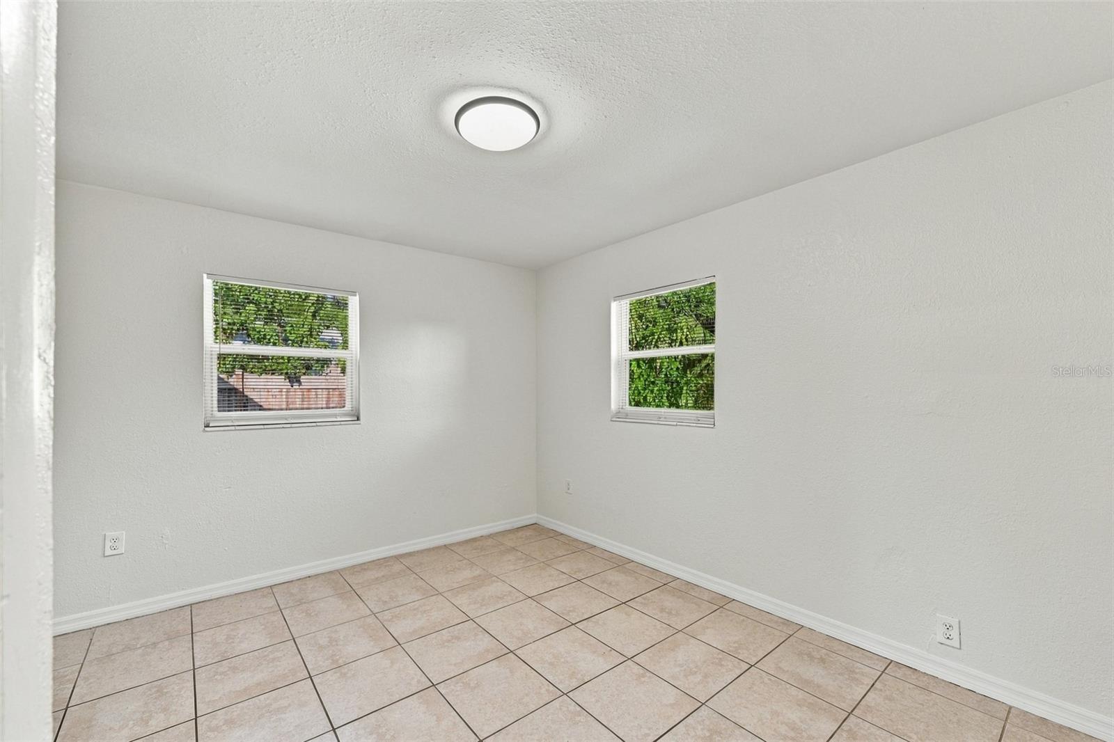 4021 W ARCH ST — photo 19