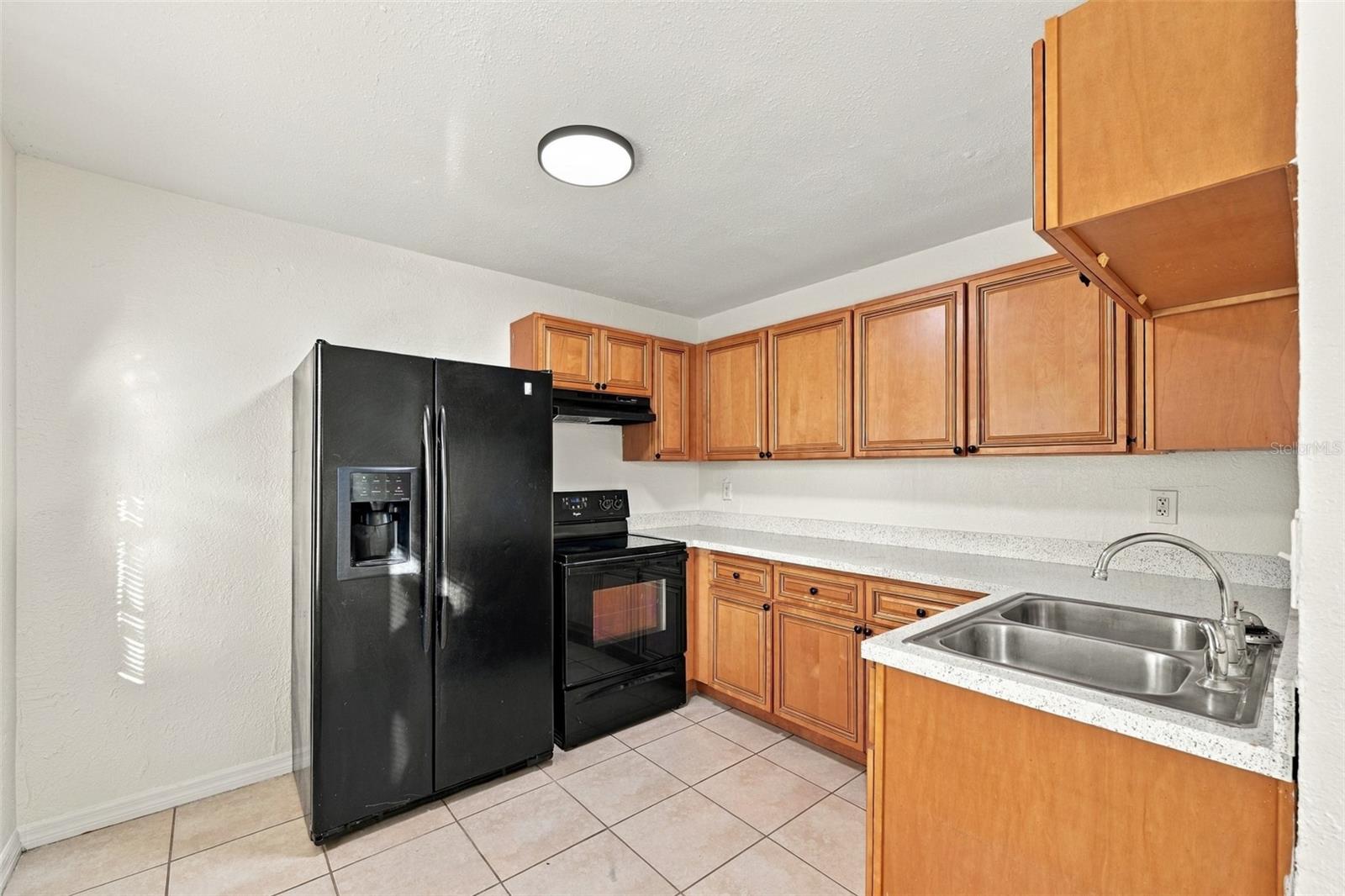 4021 W ARCH ST — photo 11