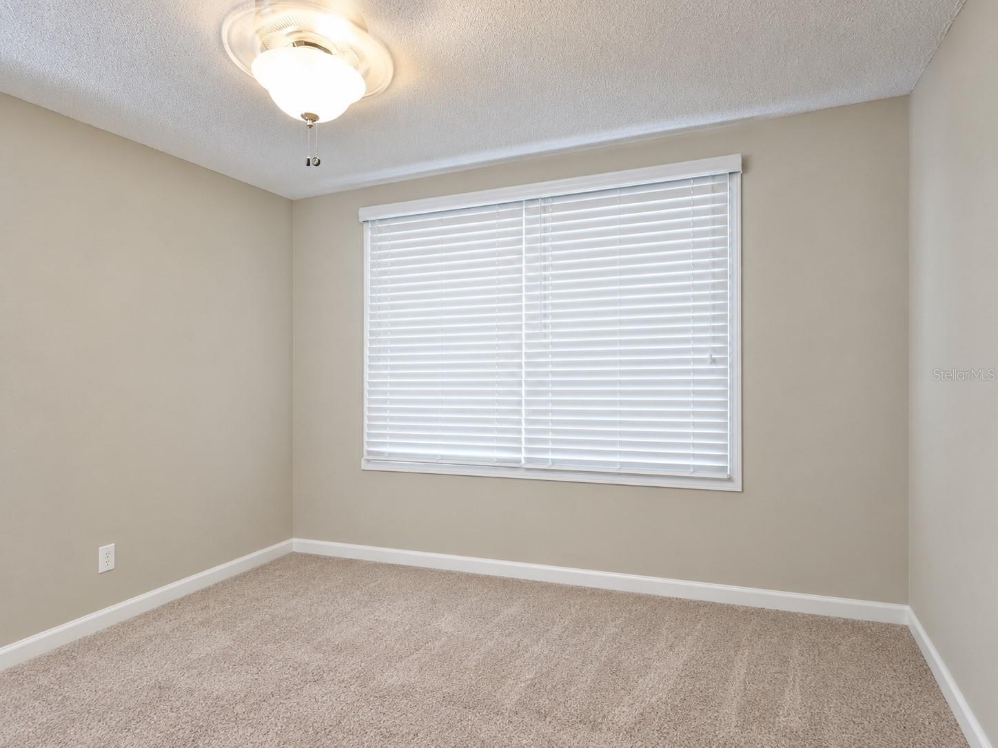 1502 ALHAMBRA CREST DR — photo 13