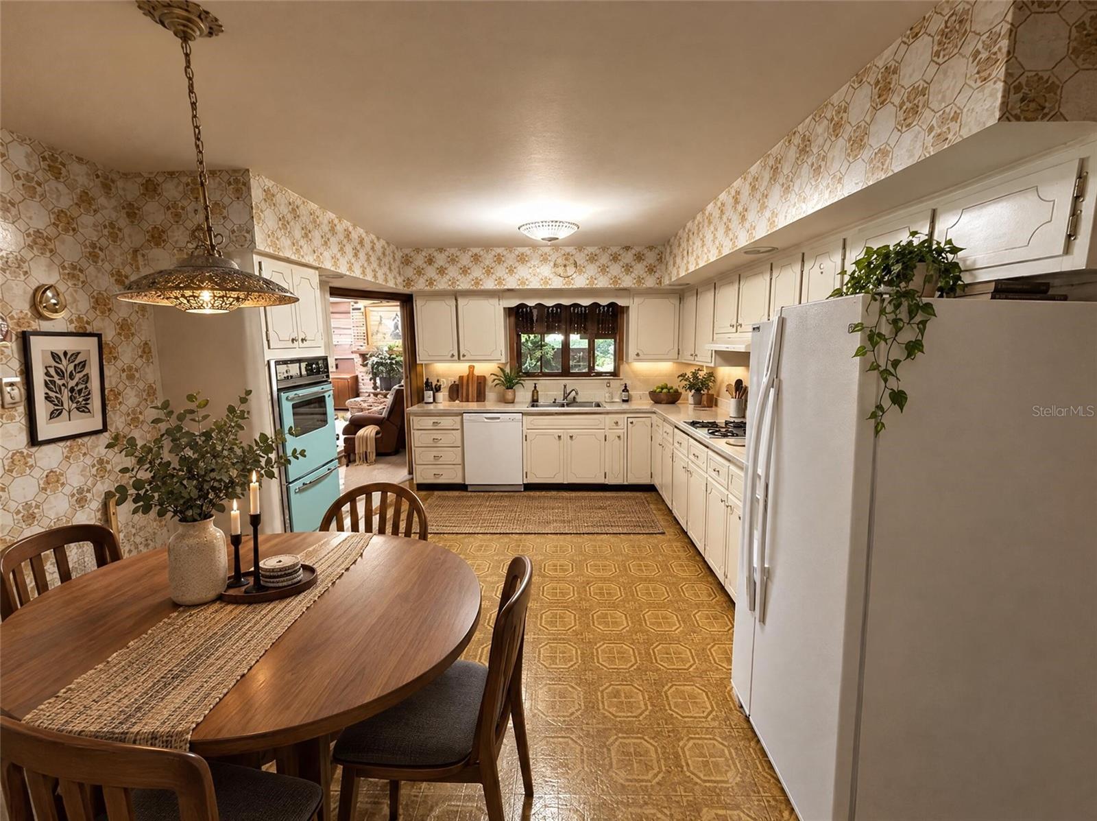 925 W CIMMERON DR — photo 11