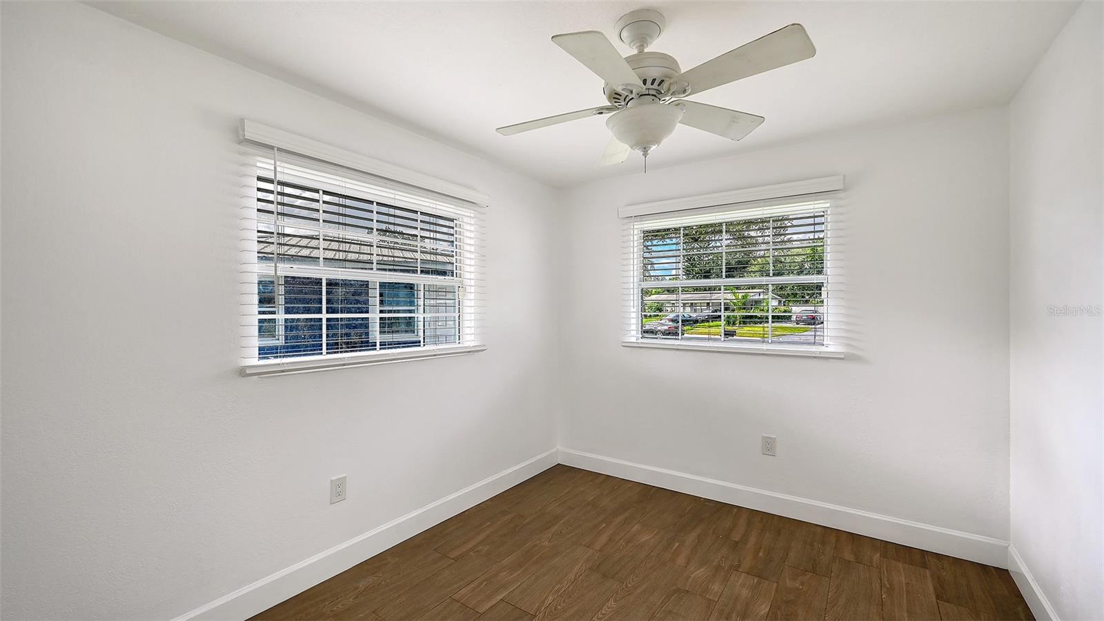 5044 BROOKMEADE DR — photo 18