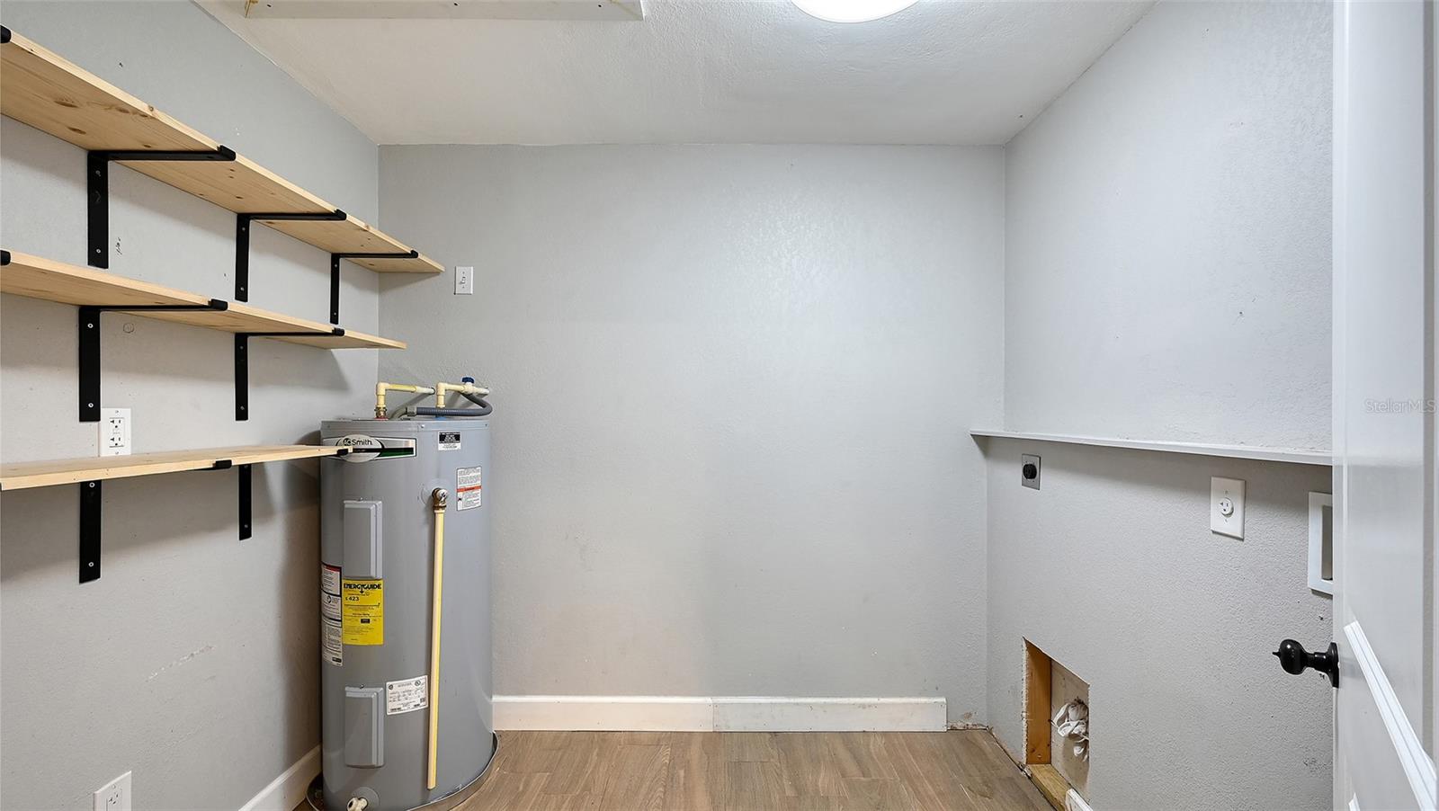5044 BROOKMEADE DR — photo 25