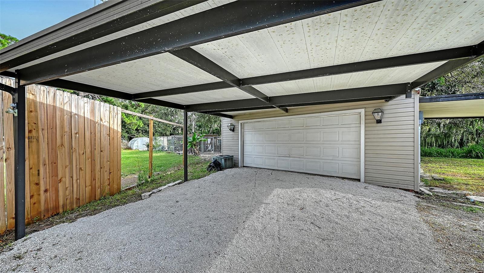 5044 BROOKMEADE DR — photo 2