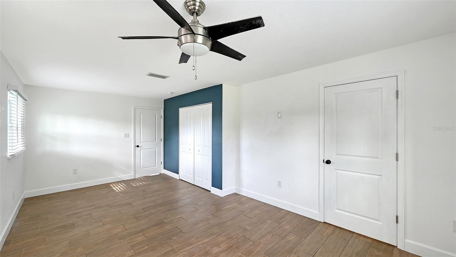 5044 BROOKMEADE DR — photo 14