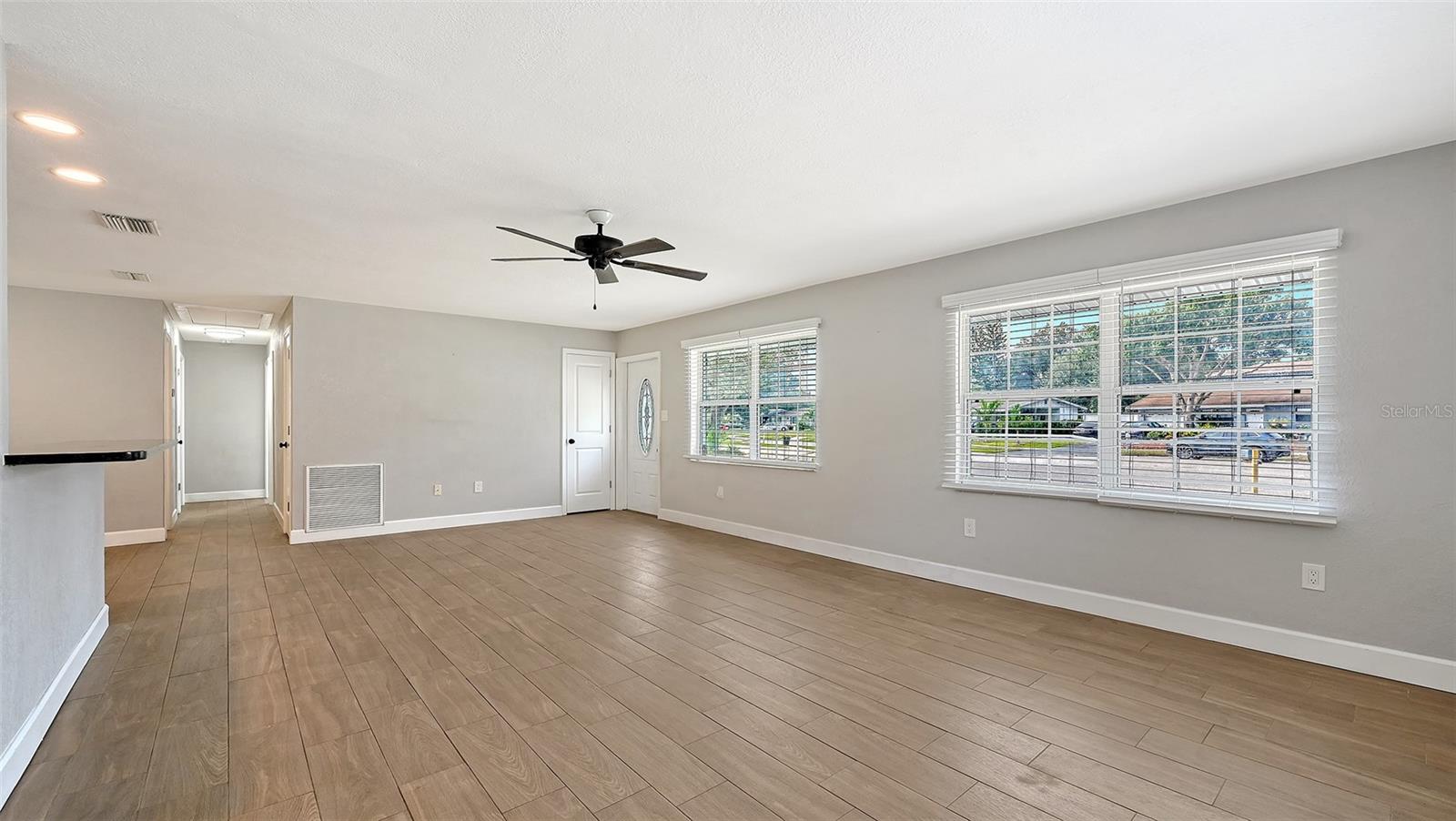 5044 BROOKMEADE DR — photo 5