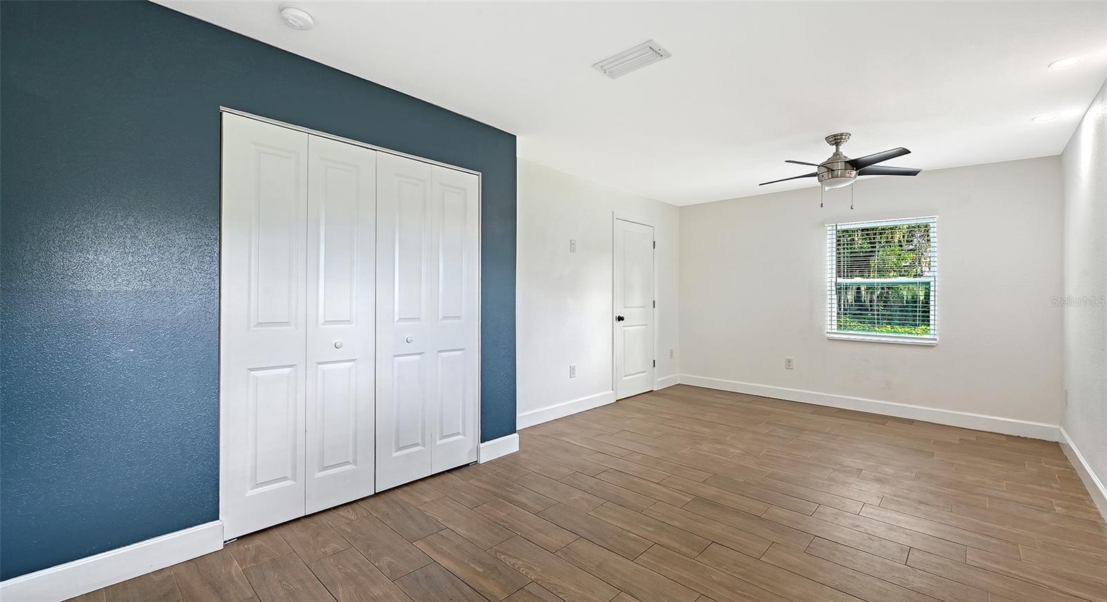 5044 BROOKMEADE DR — photo 13