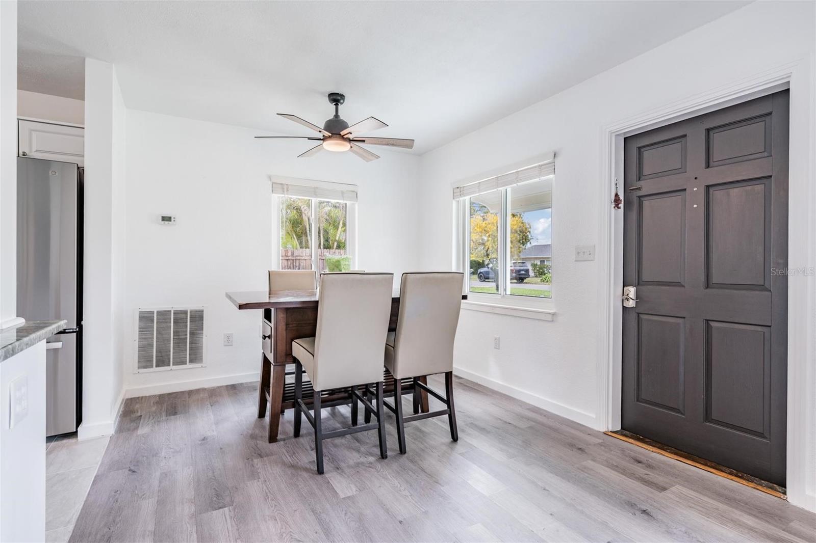 14704 SUNSET DR — photo 12
