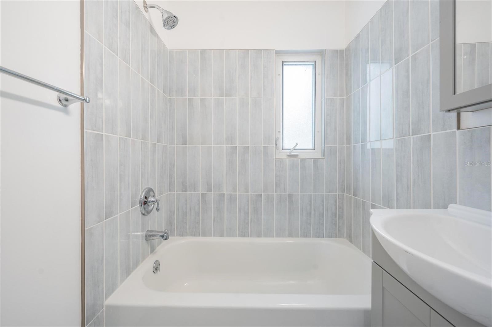 14704 SUNSET DR — photo 24