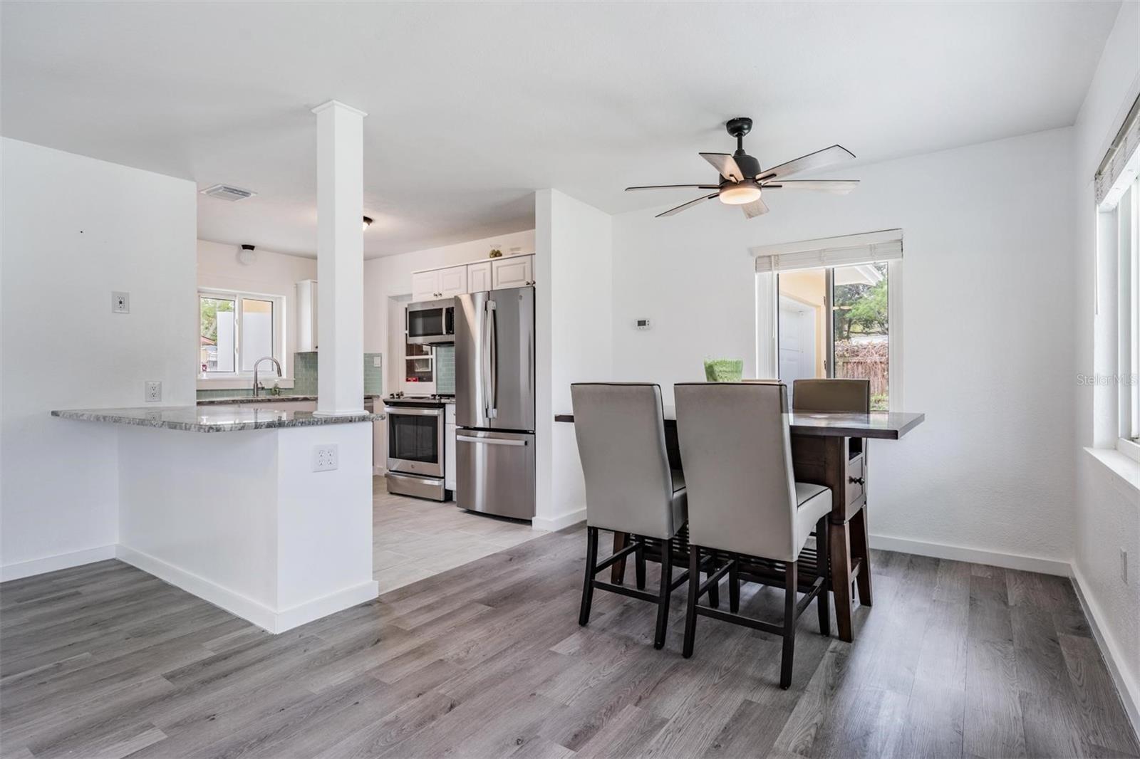 14704 SUNSET DR — photo 15