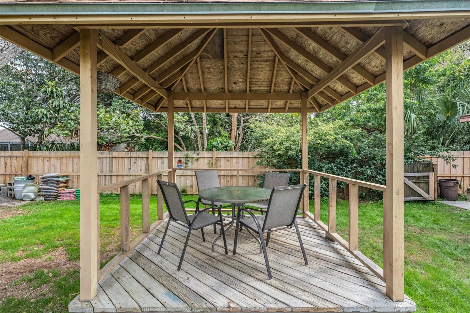 14704 SUNSET DR — photo 44