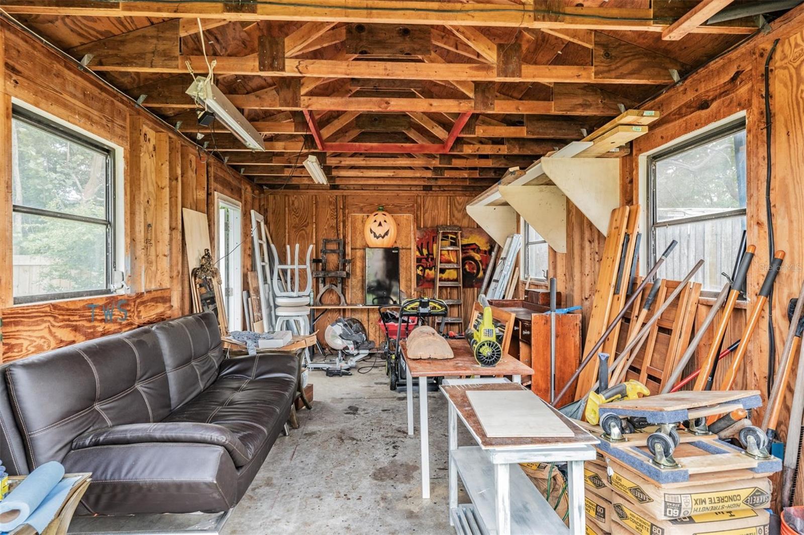 14704 SUNSET DR — photo 36