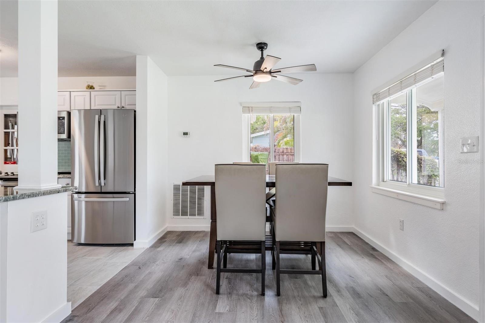 14704 SUNSET DR — photo 13