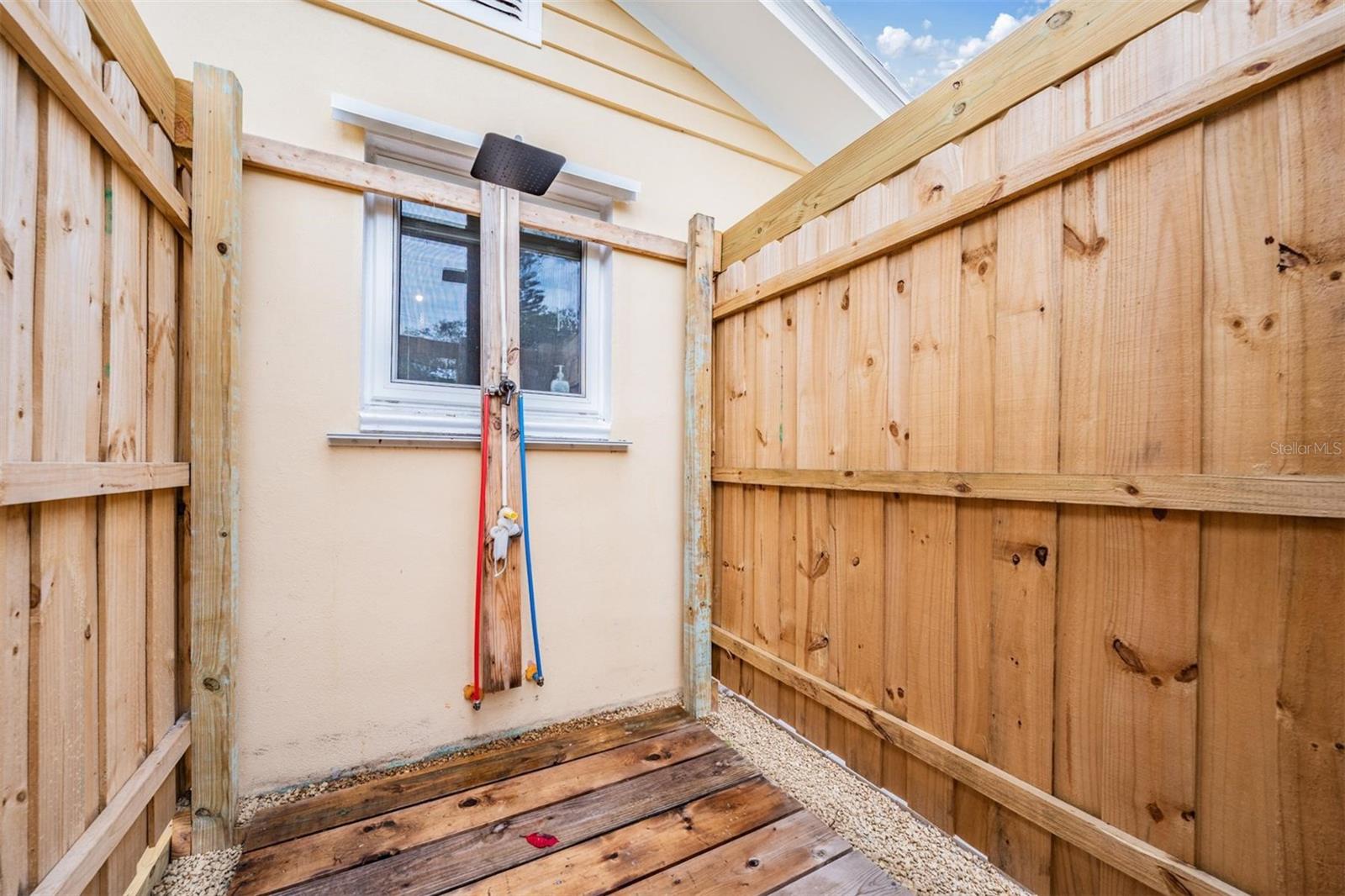 14704 SUNSET DR — photo 35