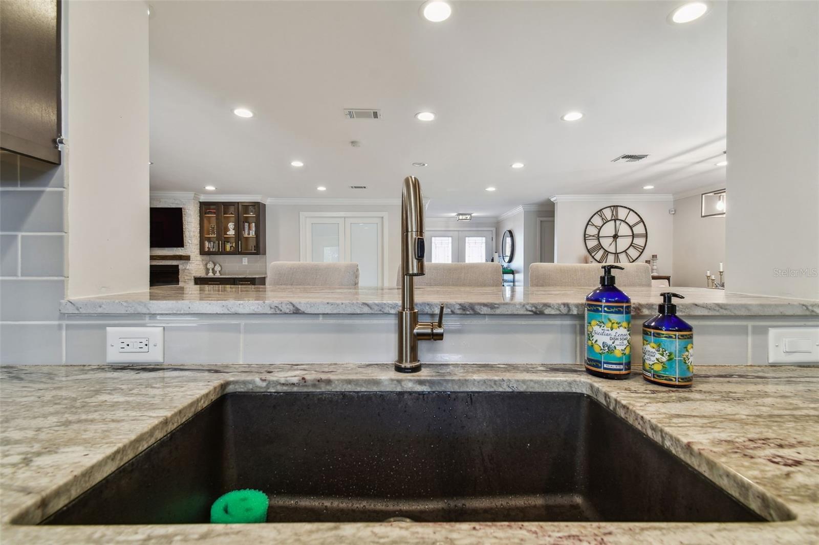 2991 HEATHER TRL — photo 39