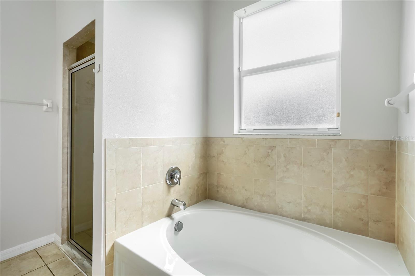 15479 LONG CYPRESS DR — photo 24