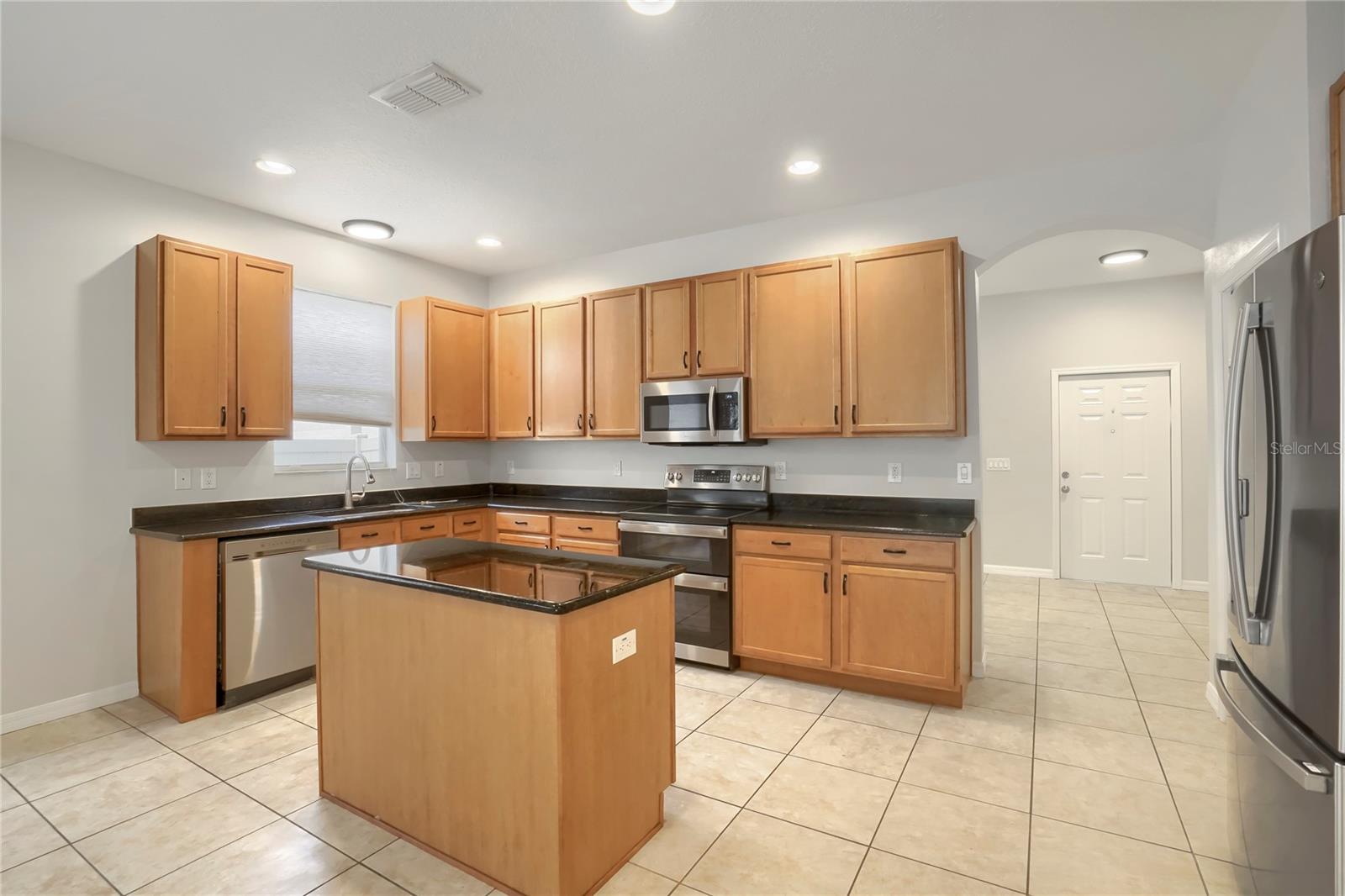 15479 LONG CYPRESS DR — photo 9