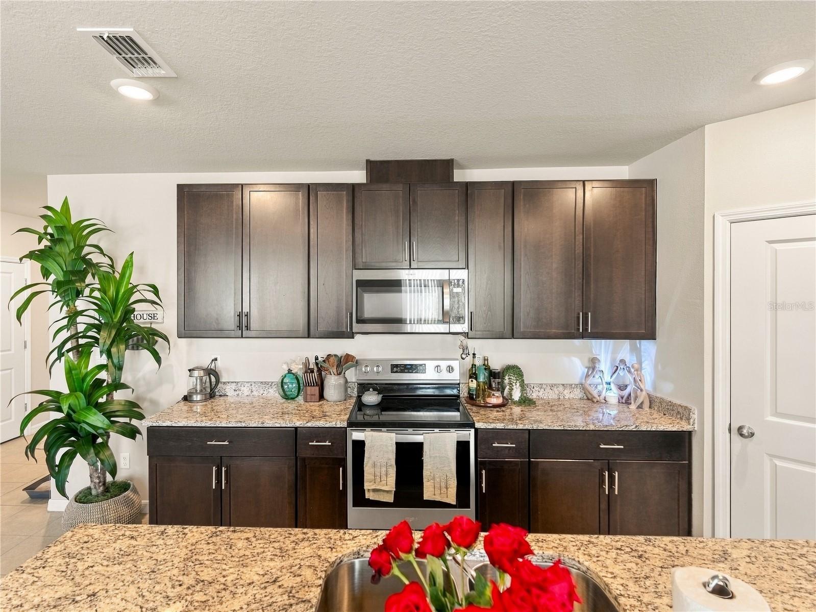 3336 FRESNO PL — photo 6