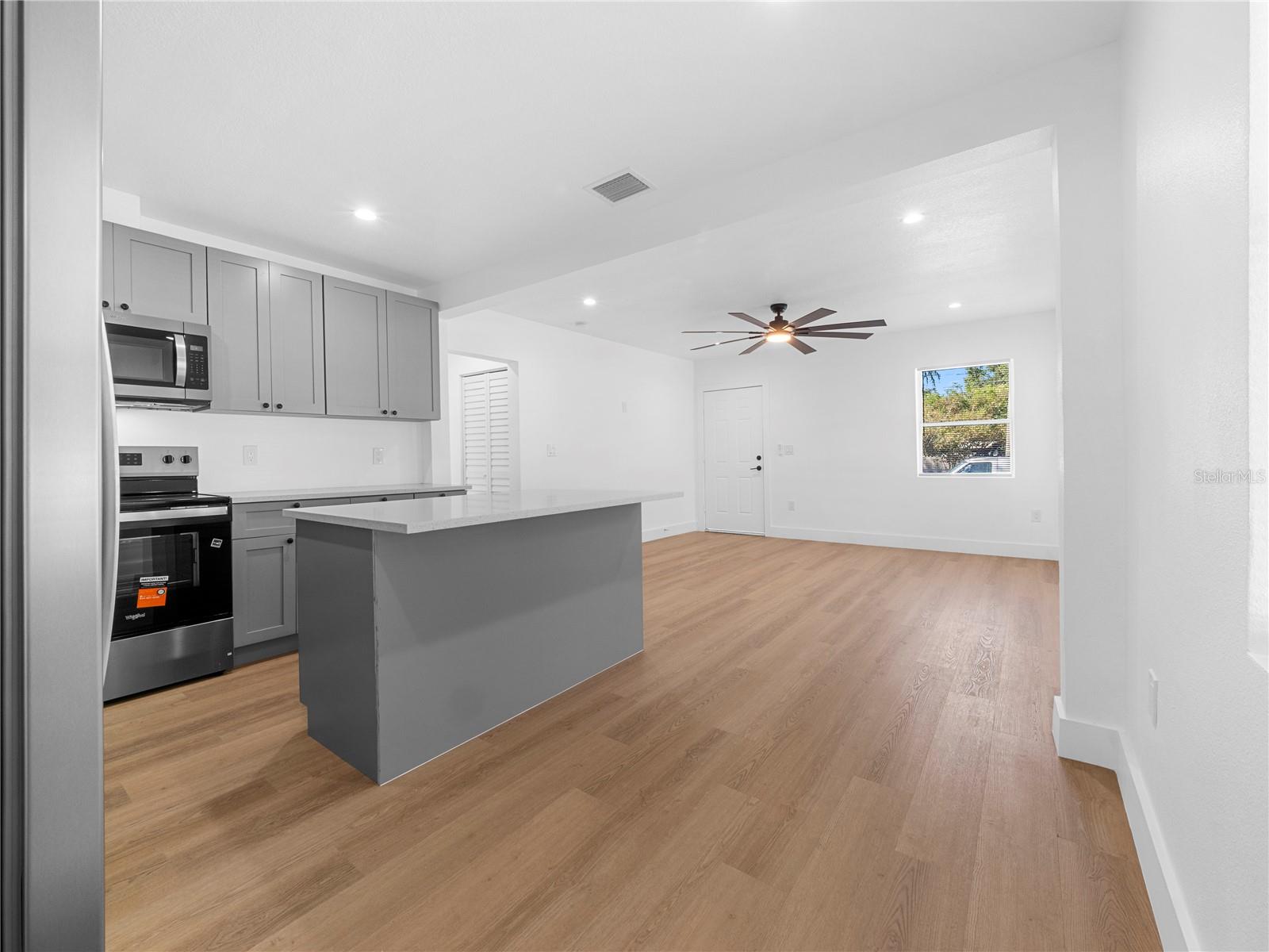 7305 N TALIAFERRO AVE — photo 16