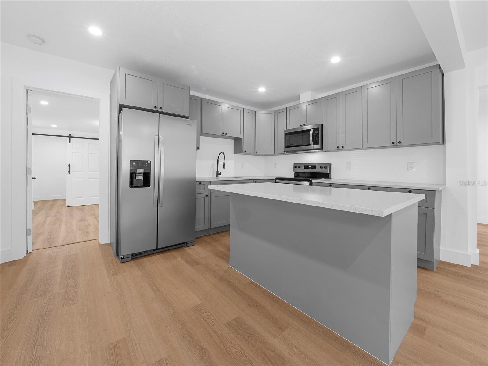 7305 N TALIAFERRO AVE — photo 14