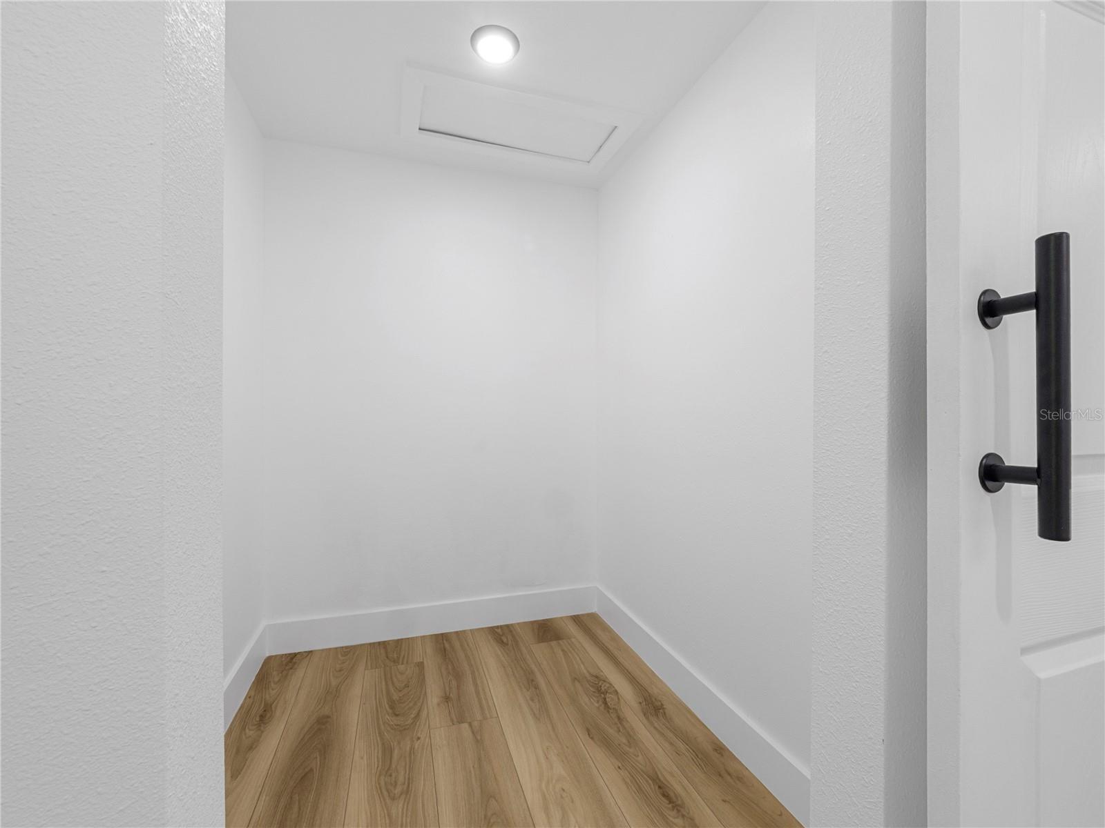 7305 N TALIAFERRO AVE — photo 37