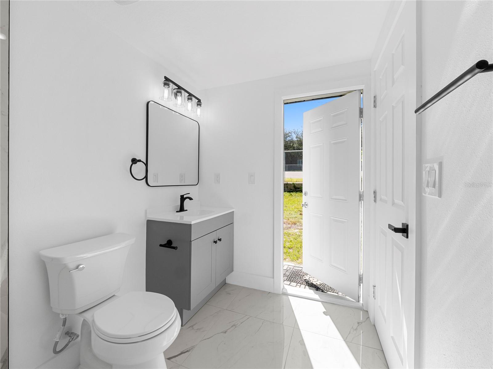 7305 N TALIAFERRO AVE — photo 36