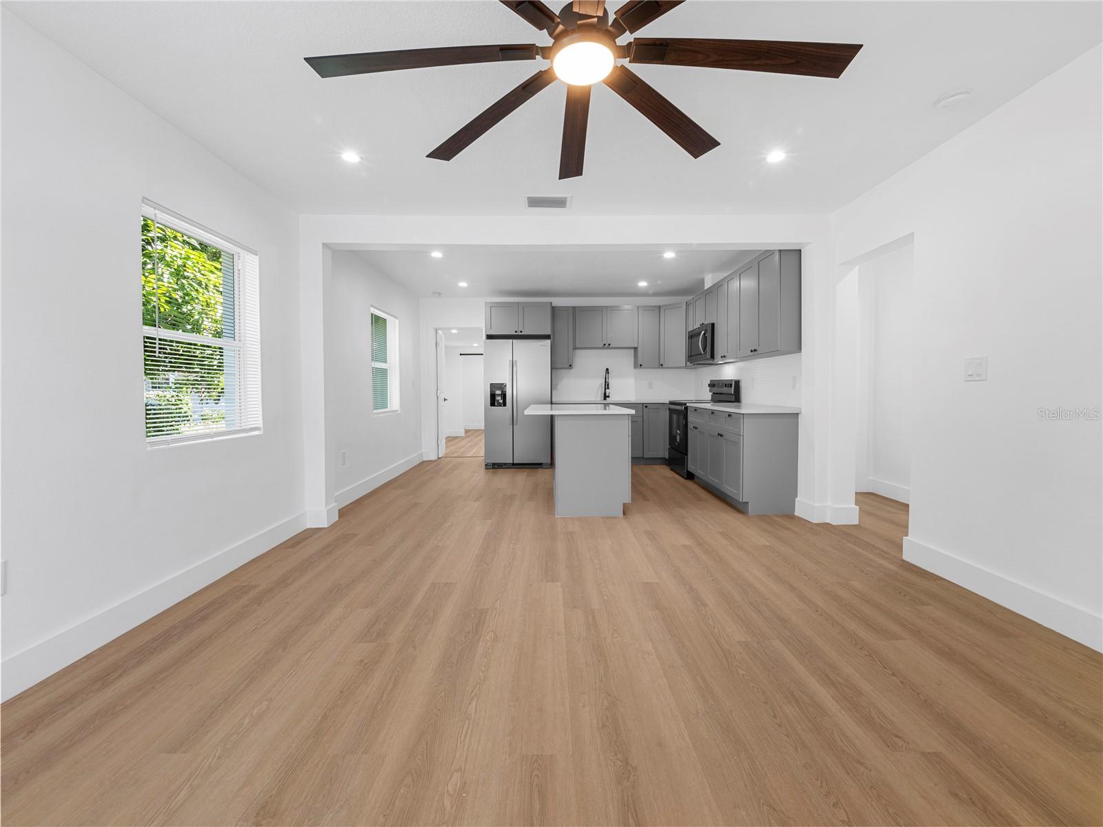 7305 N TALIAFERRO AVE — photo 13