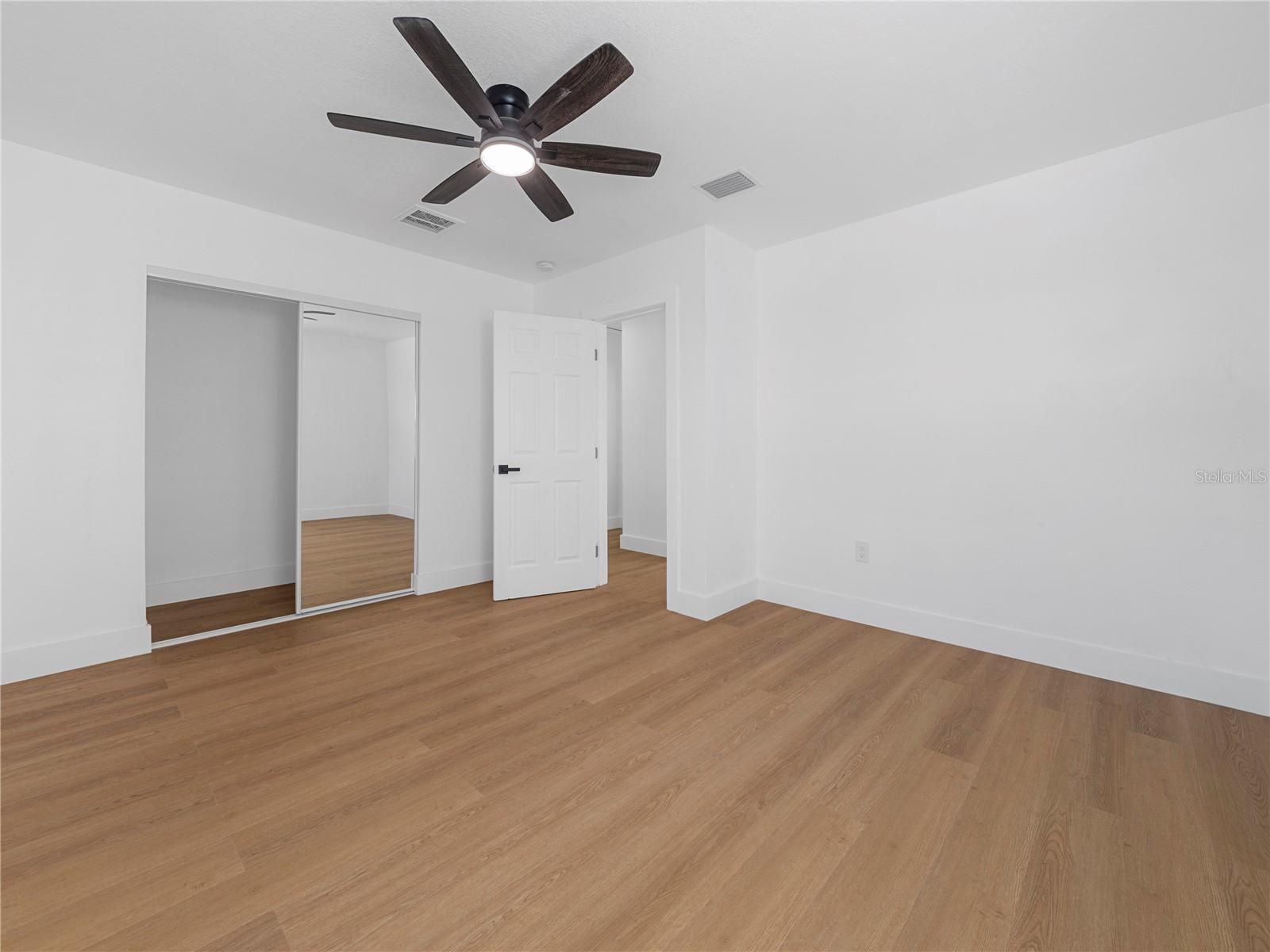 7305 N TALIAFERRO AVE — photo 25