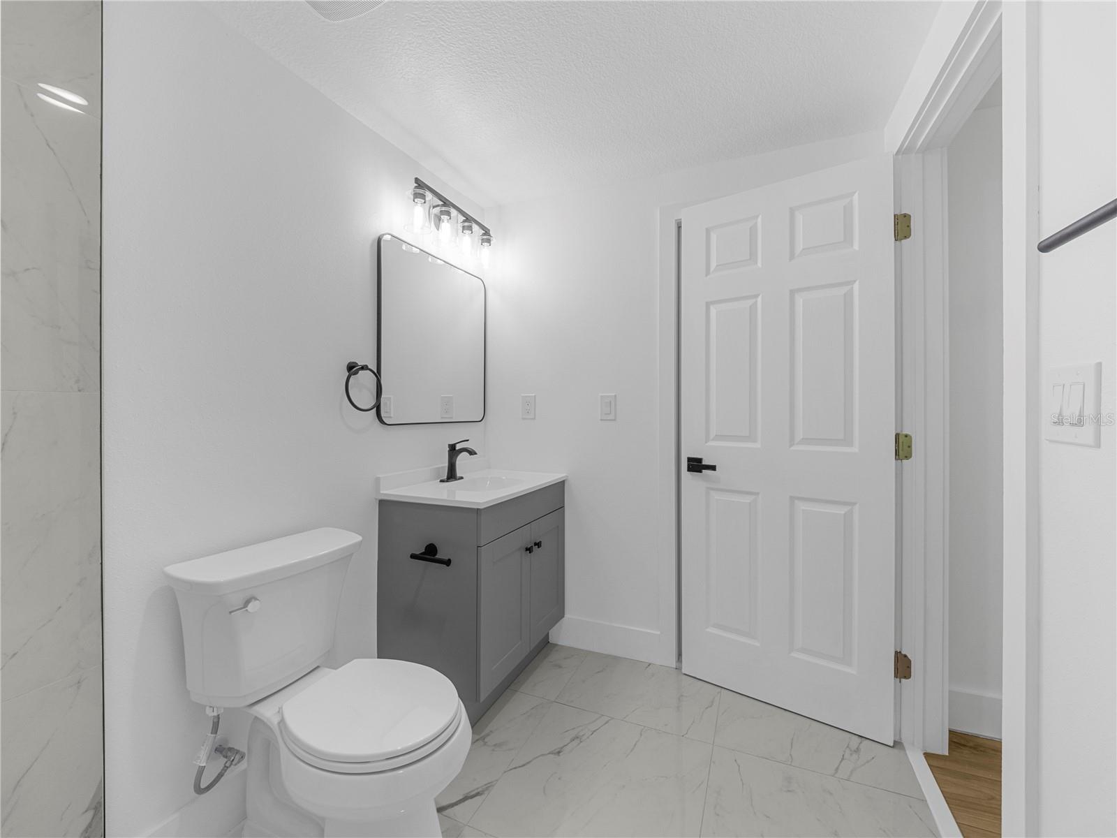 7305 N TALIAFERRO AVE — photo 35