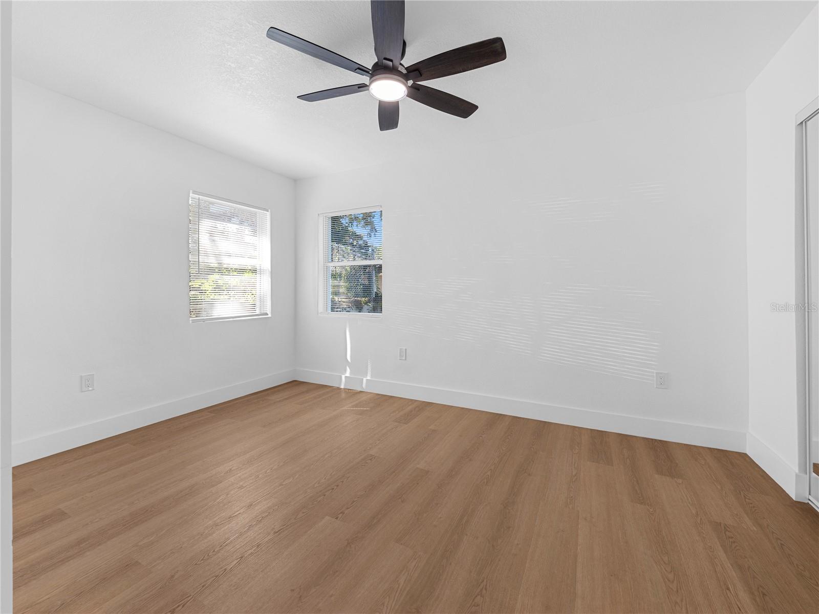 7305 N TALIAFERRO AVE — photo 23