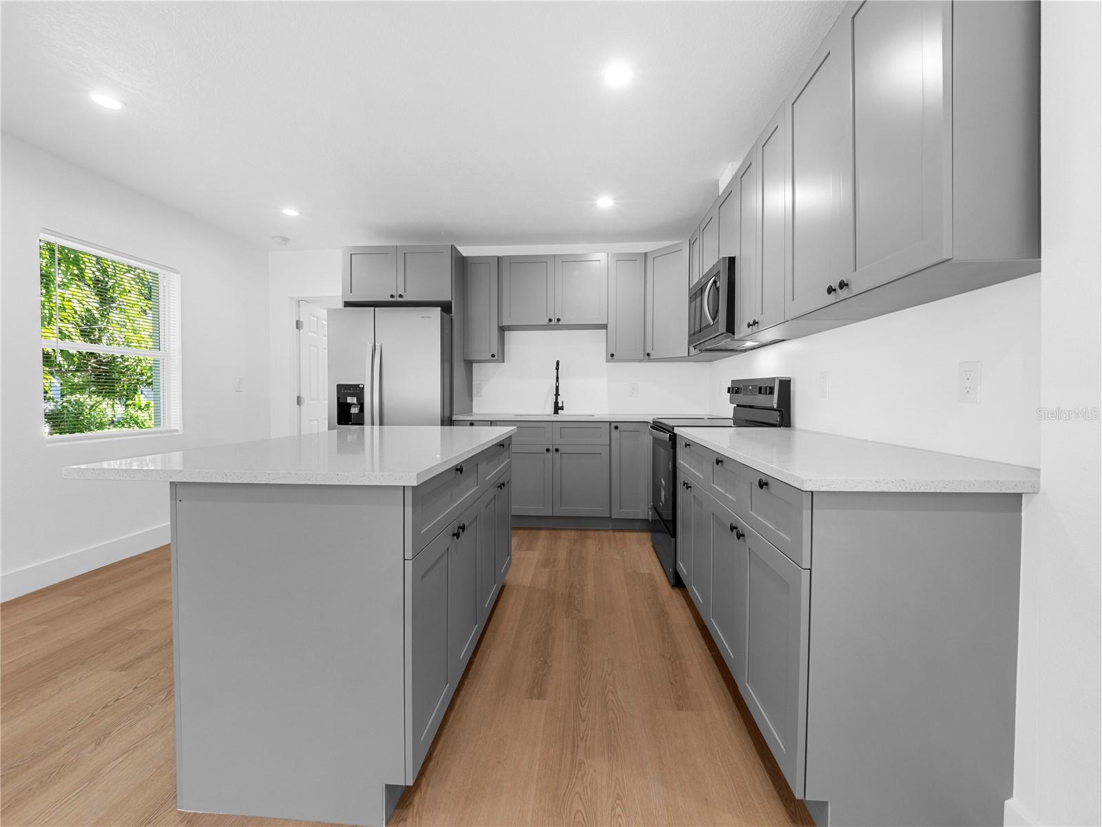 7305 N TALIAFERRO AVE — photo 17