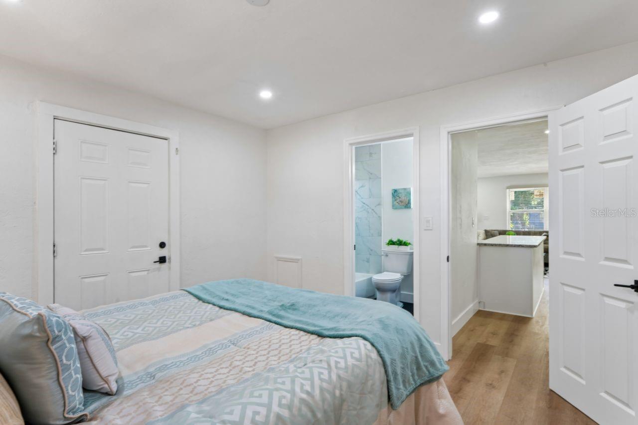 2929 EMERSON AVE S — photo 20