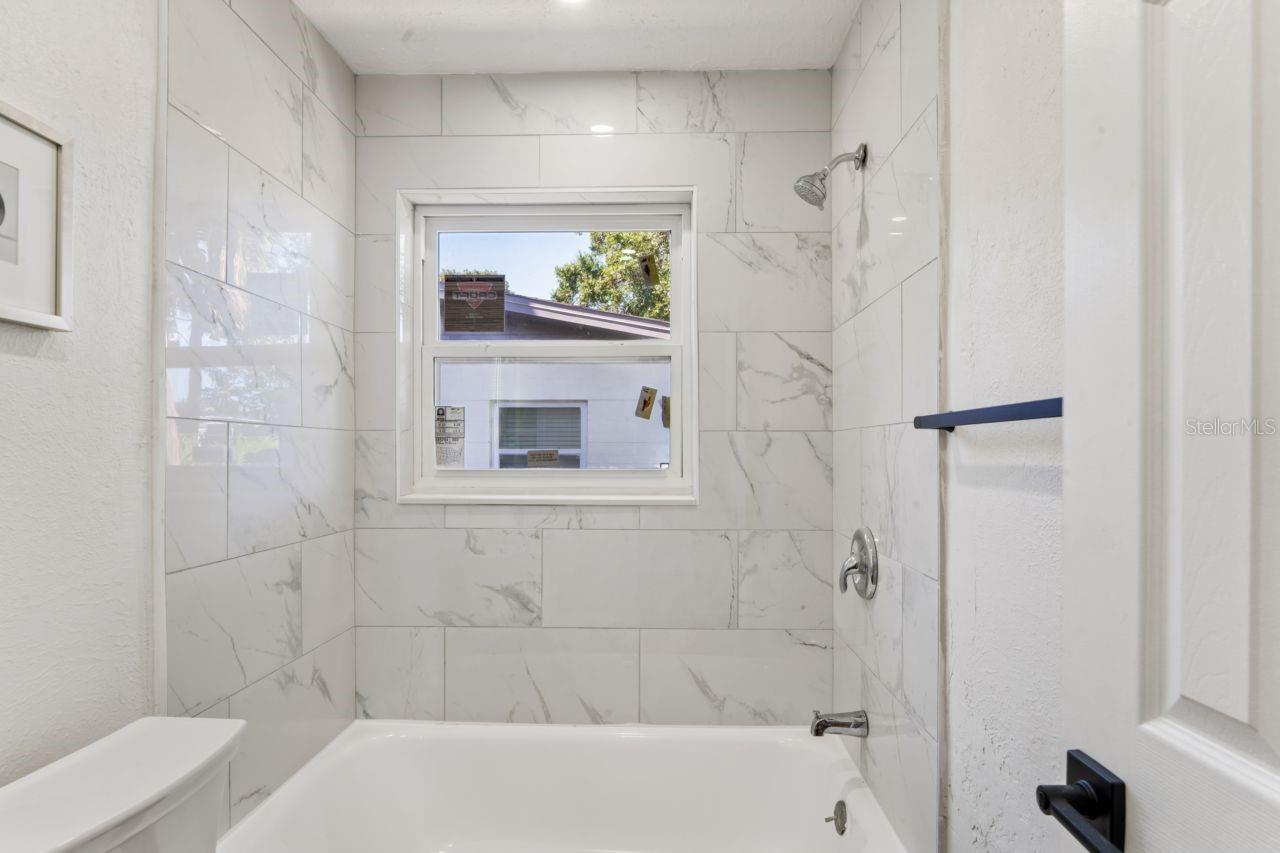 2929 EMERSON AVE S — photo 26