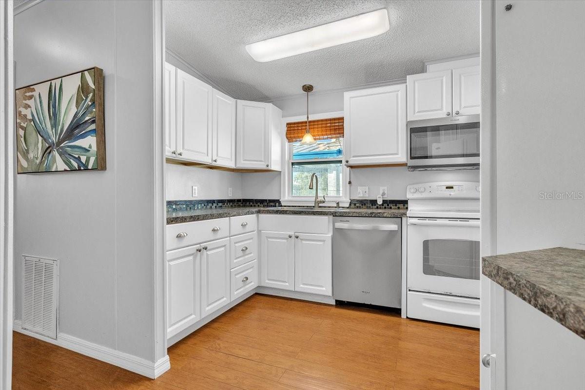 47 N STARBOARD DR — photo 15