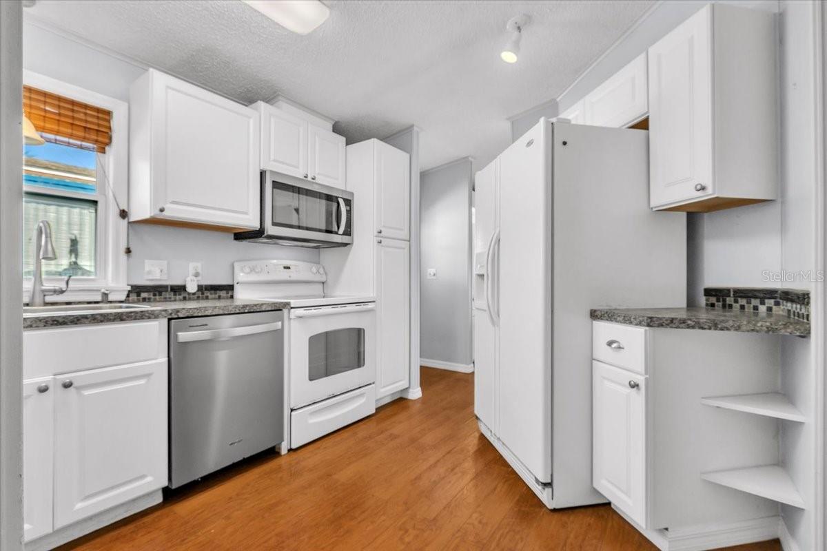 47 N STARBOARD DR — photo 17