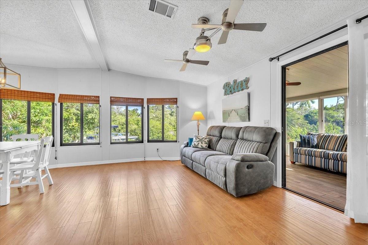 47 N STARBOARD DR — photo 9