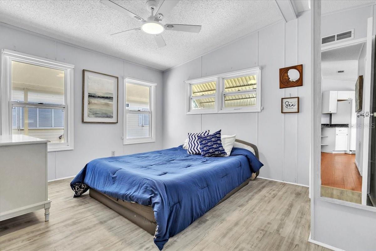 47 N STARBOARD DR — photo 20