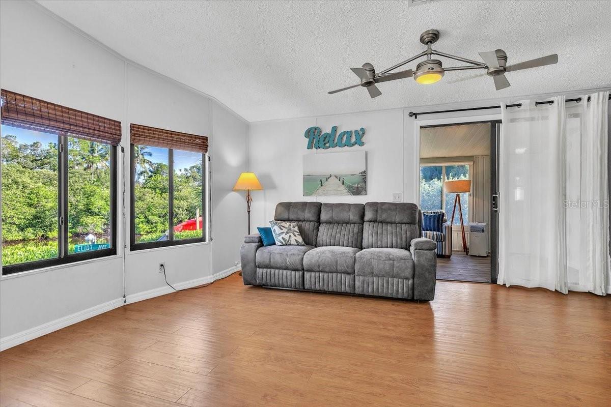 47 N STARBOARD DR — photo 10