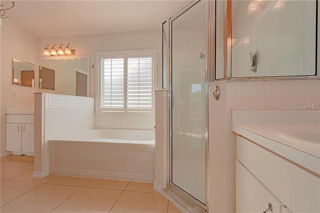 3904 IXORA CT — photo 30