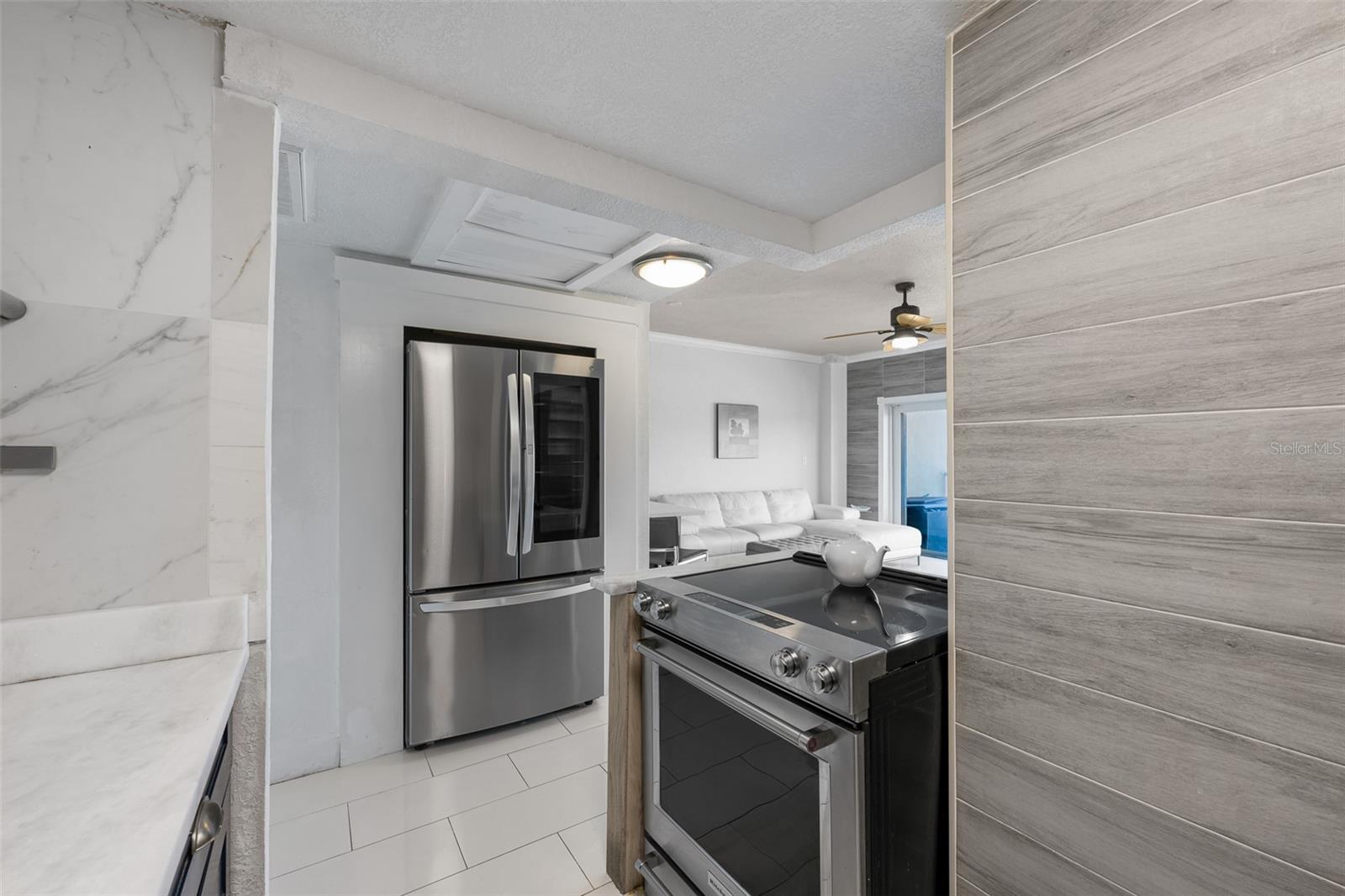 880 MANDALAY AVE #N210 — photo 9