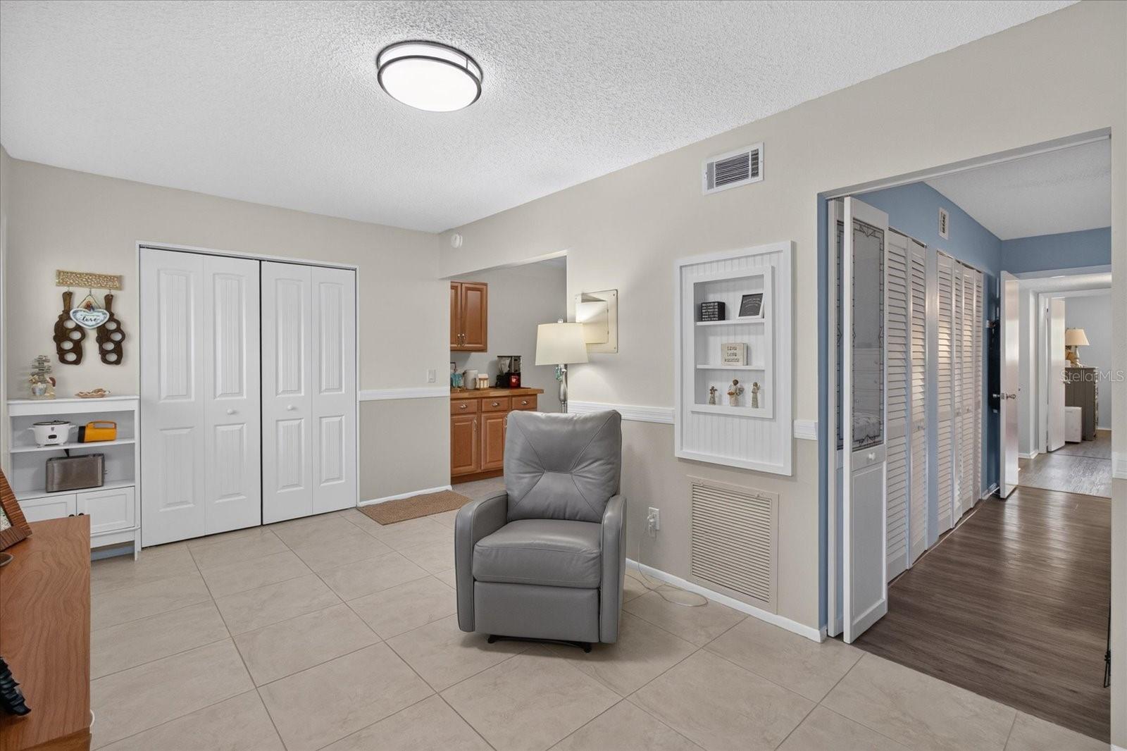 2435 SUMATRAN WAY #9 — photo 9