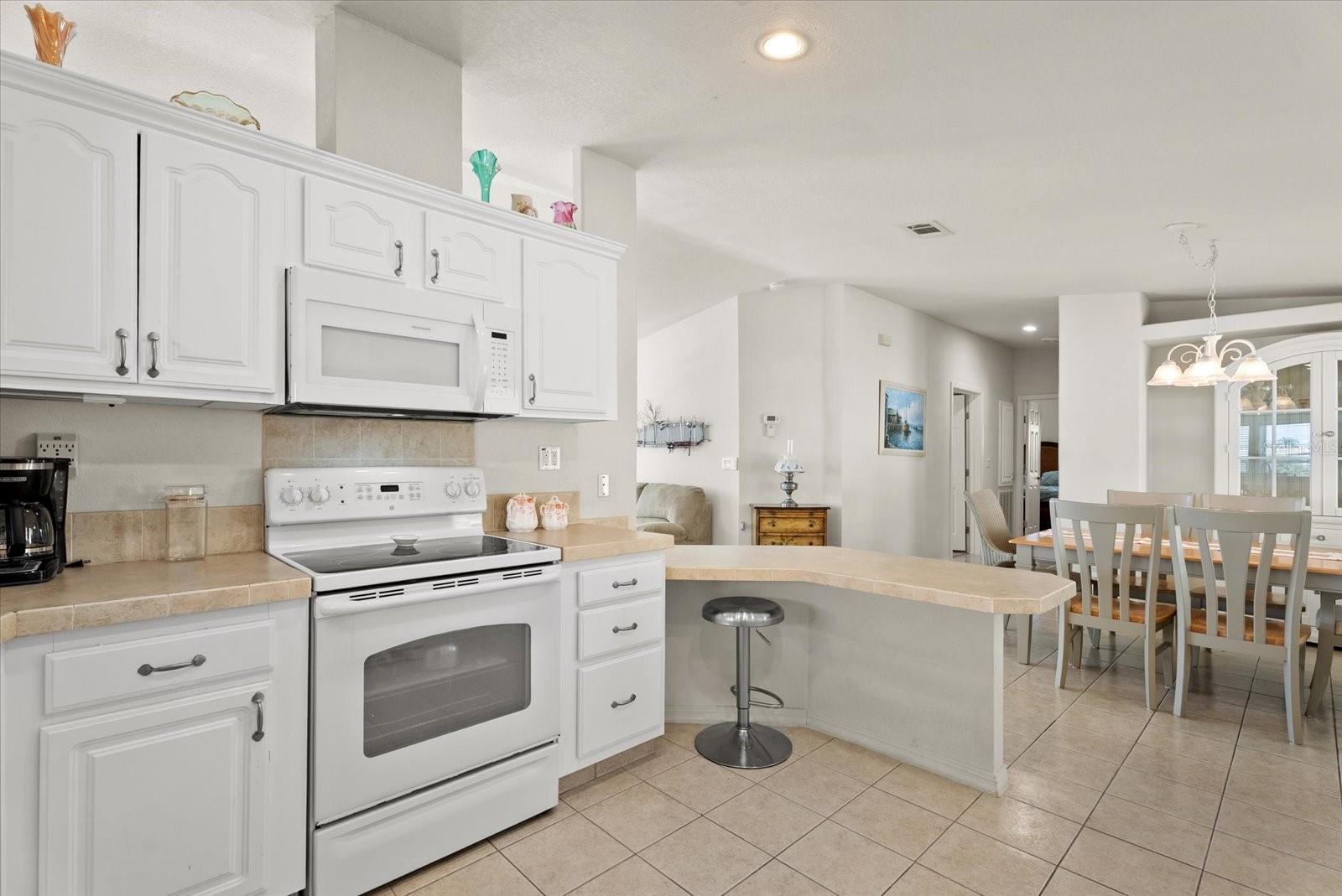 636 BLACKBURN BLVD — photo 11