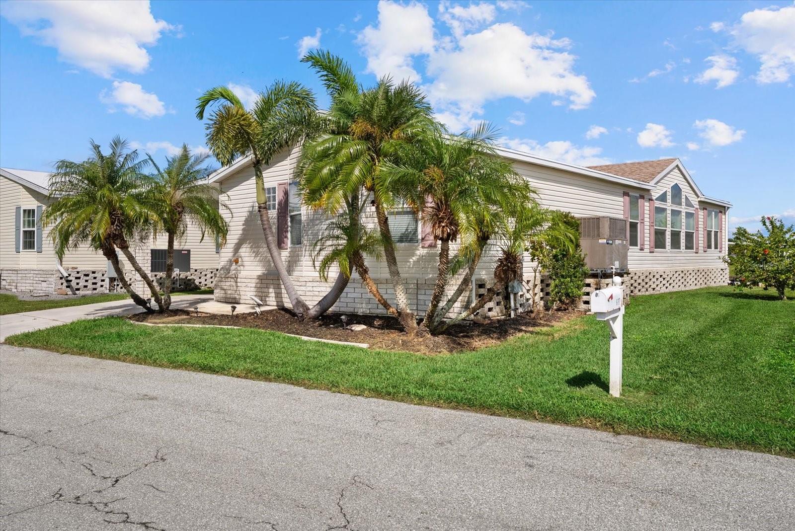 636 BLACKBURN BLVD — photo 3