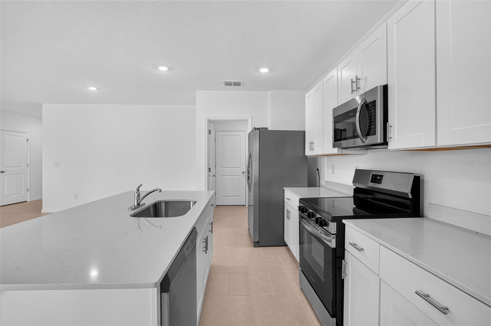 3616 AMBERSWEET XING — photo 16