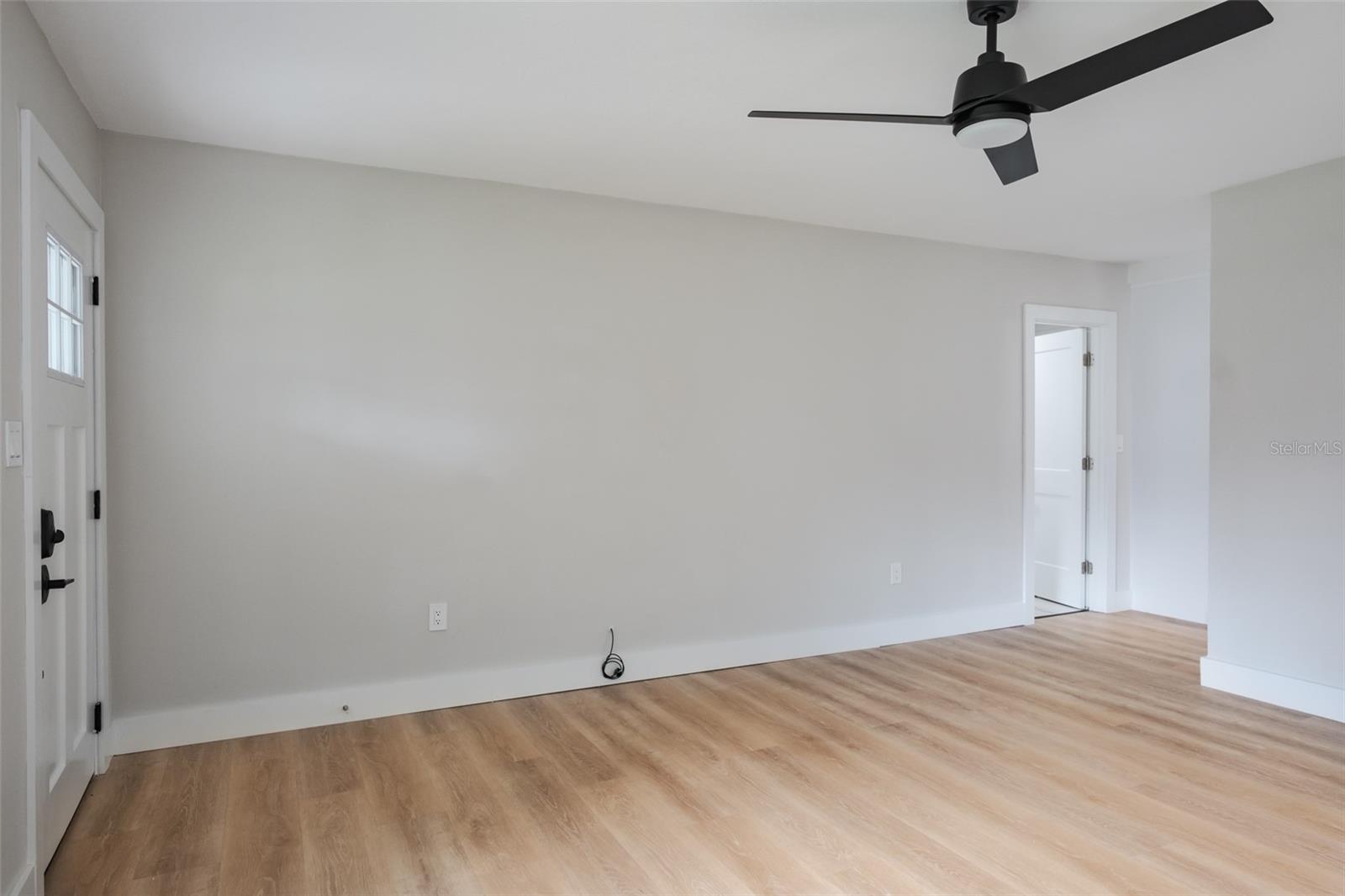 502 N LINCOLN AVE — photo 9