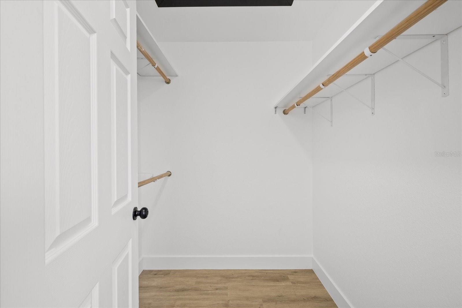 10609 OUT ISLAND DR — photo 35