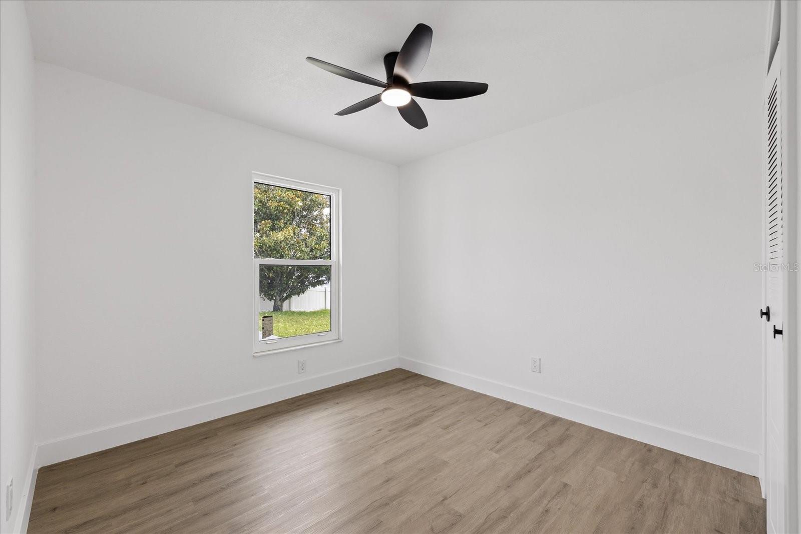 10609 OUT ISLAND DR — photo 29