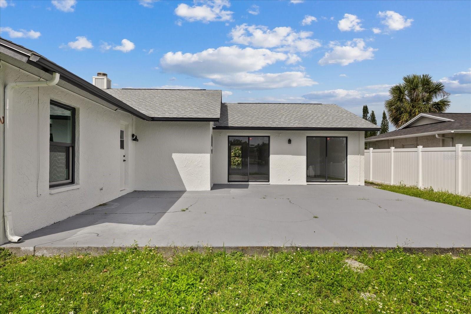 10609 OUT ISLAND DR — photo 37