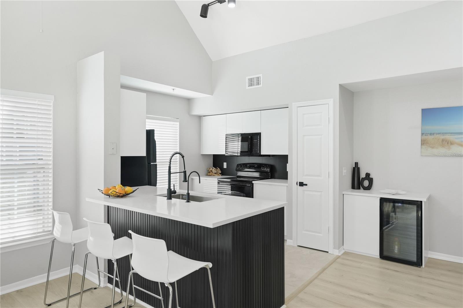 5531 ROSEHILL RD #203 — photo 9