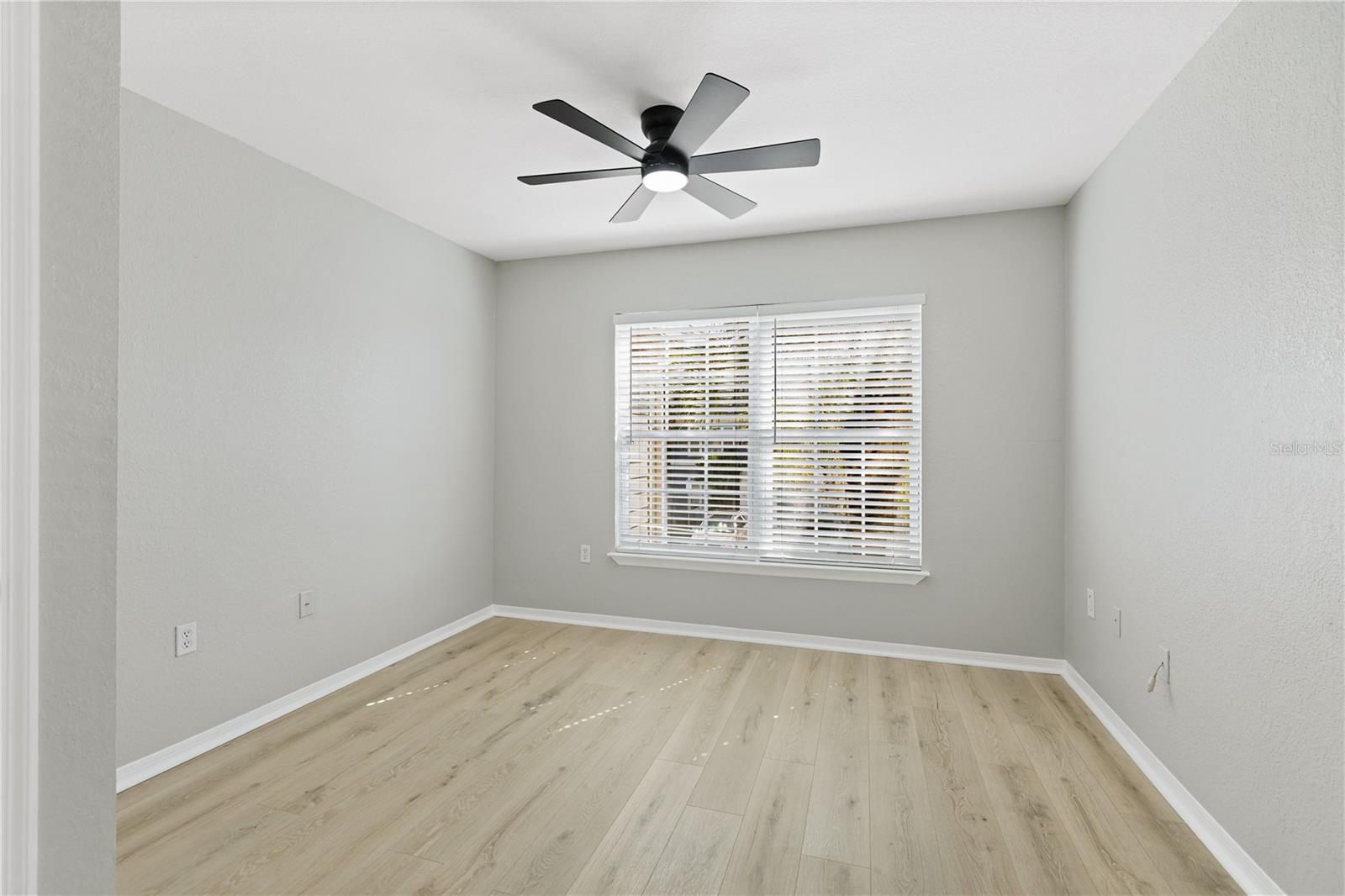 5531 ROSEHILL RD #203 — photo 23